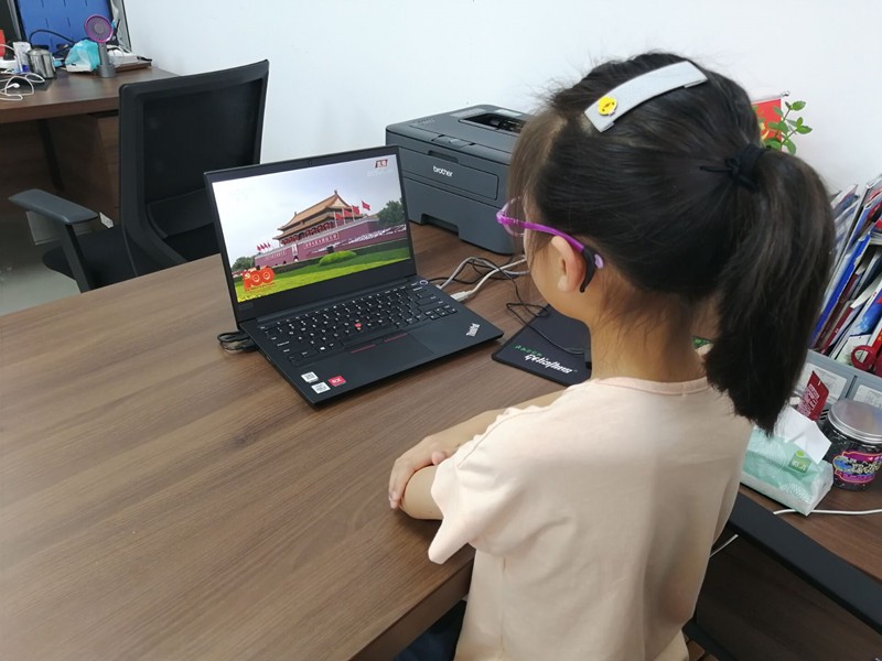 子女_800600.jpg