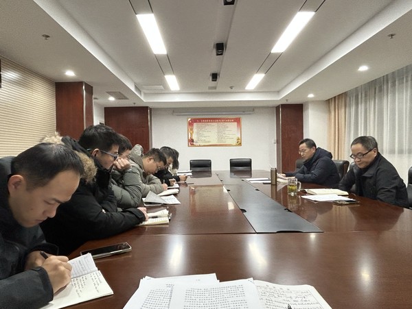 党外干部座谈会1.jpg