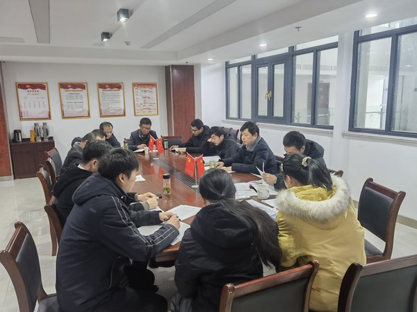 3.10五公司党支部召开组织生活会.jpg